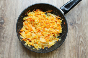 Тушеная капуста с белыми грибами Тушеная капуста с белыми грибами