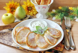 Оладьи с грушей и яблоком Оладьи с грушей и яблоком