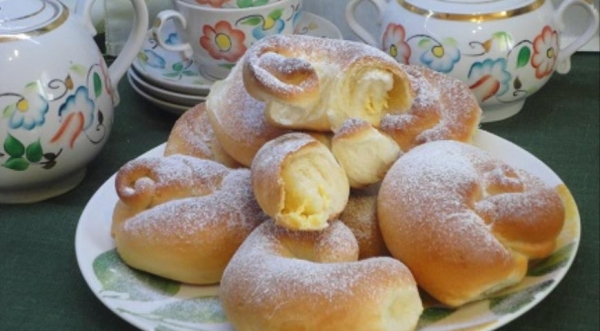 Сдобные улитки с заварным кремом, пошаговый рецепт с фото