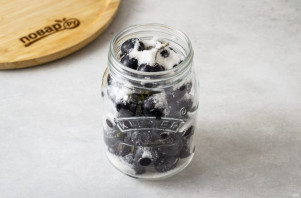 Виноград в банке