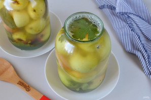 Яблоки, моченые на зиму Яблоки, моченые на зиму