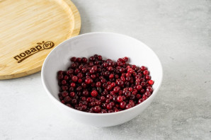 Брусника с медом на зиму