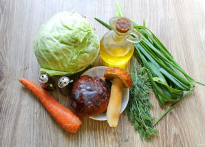 Тушеная капуста с белыми грибами Тушеная капуста с белыми грибами