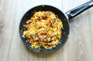 Тушеная капуста с белыми грибами Тушеная капуста с белыми грибами