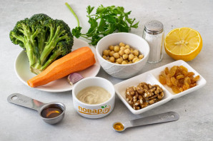 Салат из нута с брокколи