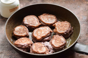 Оладьи с ежевикой