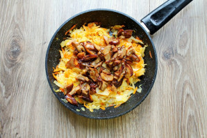 Тушеная капуста с белыми грибами Тушеная капуста с белыми грибами