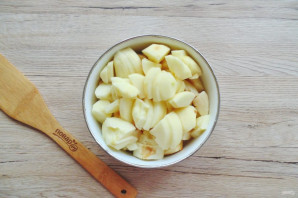 Вишневое варенье с яблоками