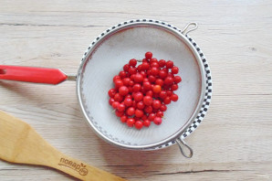 Грушевый компот с рябиной на зиму Грушевый компот с рябиной на зиму