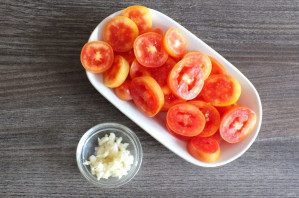 Горбуша со шпинатом и сливками Горбуша со шпинатом и сливками