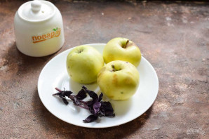 Компот из яблок с базиликом на зиму Компот из яблок с базиликом на зиму