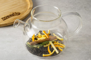 Чай с розмарином и апельсином Чай с розмарином и апельсином