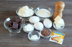 Шоколадное печенье с кракелюрами