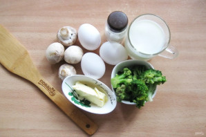 Омлет с брокколи и грибами