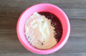 Шоколадное печенье с кракелюрами