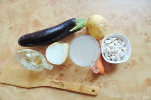 Фасолевый суп с баклажанами Фасолевый суп с баклажанами