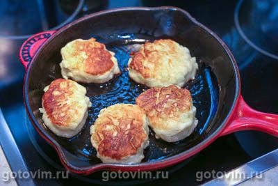 Рацухи - пышные польские оладьи с яблоками