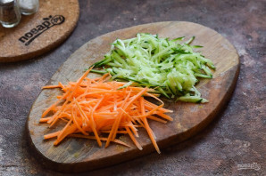 Салат с китайской капустой и курицей