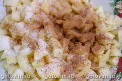 Булочки с яблоками и корицей