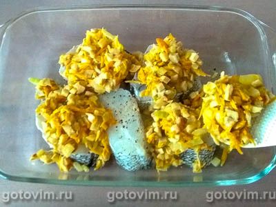 Макрурус, запеченный в духовке с грибами в сливках