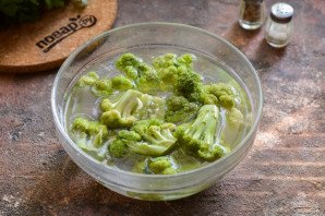 Брокколи с соевым соусом в духовке