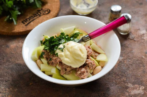 Салат с тунцом, яблоком и фасолью Салат с тунцом, яблоком и фасолью