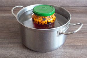 Компот из облепихи и черноплодной рябины