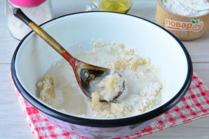 Постный пирог с персиками