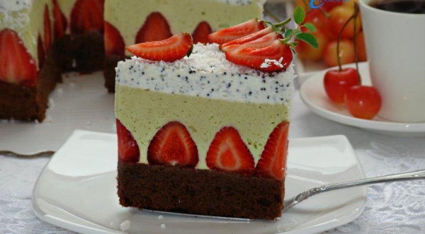 Муссовый торт Фисташка - клубника, пошаговый рецепт с фото
