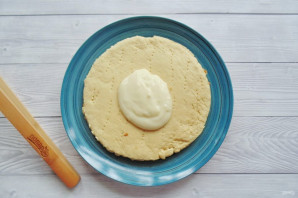 Медовый торт с вишней