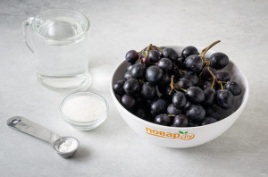 Виноград в банке