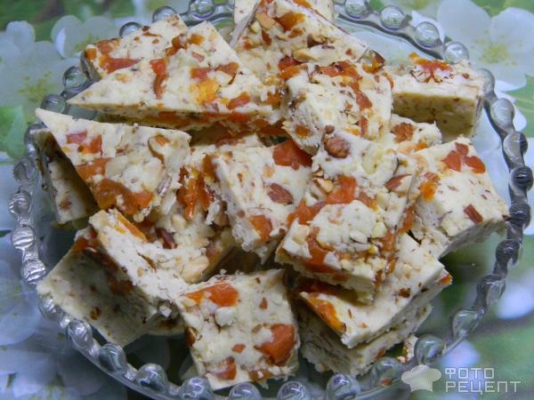 Рецепт: Бурфи - с орехами и сухофруктами