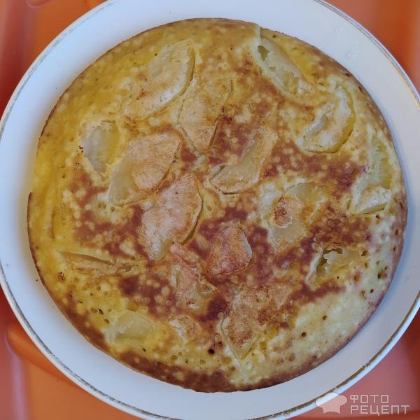 Рецепт: Быстрый пирог с яблоками - На сковороде Рецепт: Быстрый пирог с яблоками - На сковороде