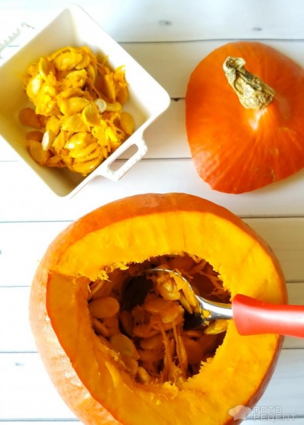 Рецепт: Фаршированная тыква - "Горшочек", вари! Самая "правильная" рисовая каша с изюмом, медом и корицей.