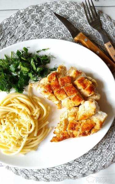 Рецепт: Куриная грудка на сковороде по-быстрому - или обычное филе в необычном виде Рецепт: Куриная грудка на сковороде по-быстрому - или обычное филе в необычном виде