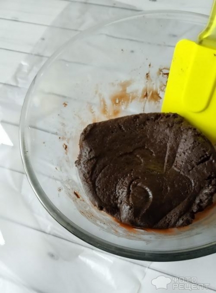 Рецепт: Шоколадное печенье с орехами - из трех ингредиентов, без выпечки. Очень просто и очень быстро. Рецепт: Шоколадное печенье с орехами - из трех ингредиентов, без выпечки. Очень просто и очень быстро.