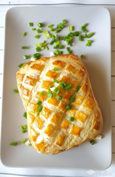 Рецепт: Слоеный пирог с форелью - на подушке шпината со сливочным сыром Рецепт: Слоеный пирог с форелью - на подушке шпината со сливочным сыром