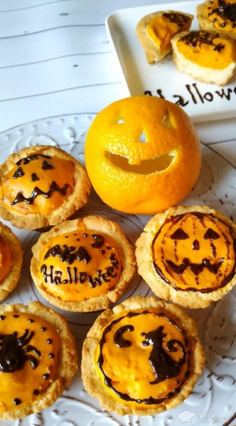 Рецепт: Тарталетки с тыквой. Встречаем Хэллоуин - и шоколадным рисунком