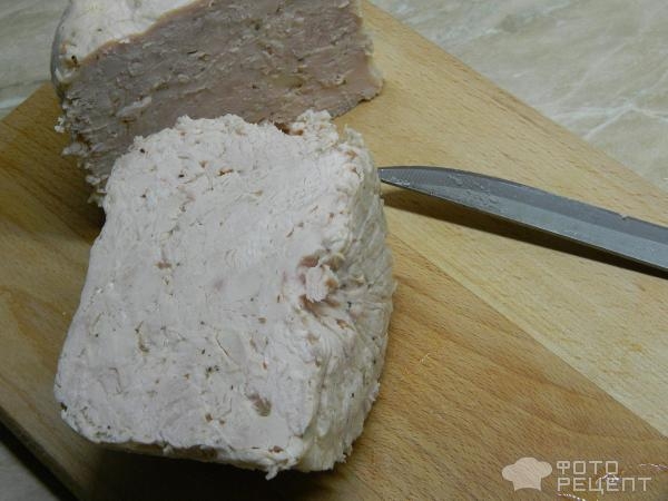 Рецепт: Ветчина из индейки - В ветчиннице из филе грудки индейки