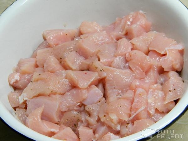 Рецепт: Ветчина из индейки - В ветчиннице из филе грудки индейки