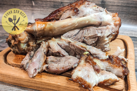 Свинина в духовке. свиная рулька одним куском