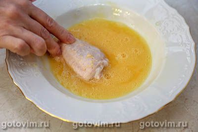 Куриные крылышки, жаренные в кокосовой стружке