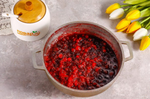 Варенье из клюквы с грецкими орехами Варенье из клюквы с грецкими орехами