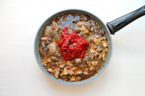 Грибы в томатном соусе на зиму