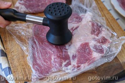 Шницель из свинины в картофельном кляре