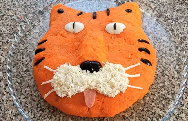 
Салат на Новый Год 2022, новинки в виде Тигра. Вкусные салаты на новогодний стол	