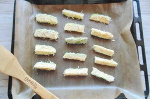 Кабачки в панировочных сухарях в духовке