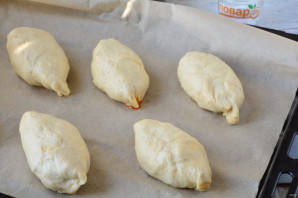 Пирожки с капустой и томатной пастой