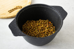 Суп из коричневой чечевицы