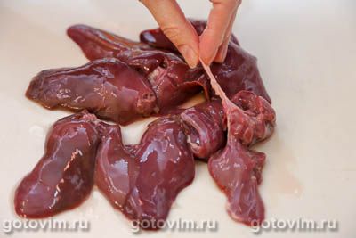 Перловка с куриной печенью и картофелем